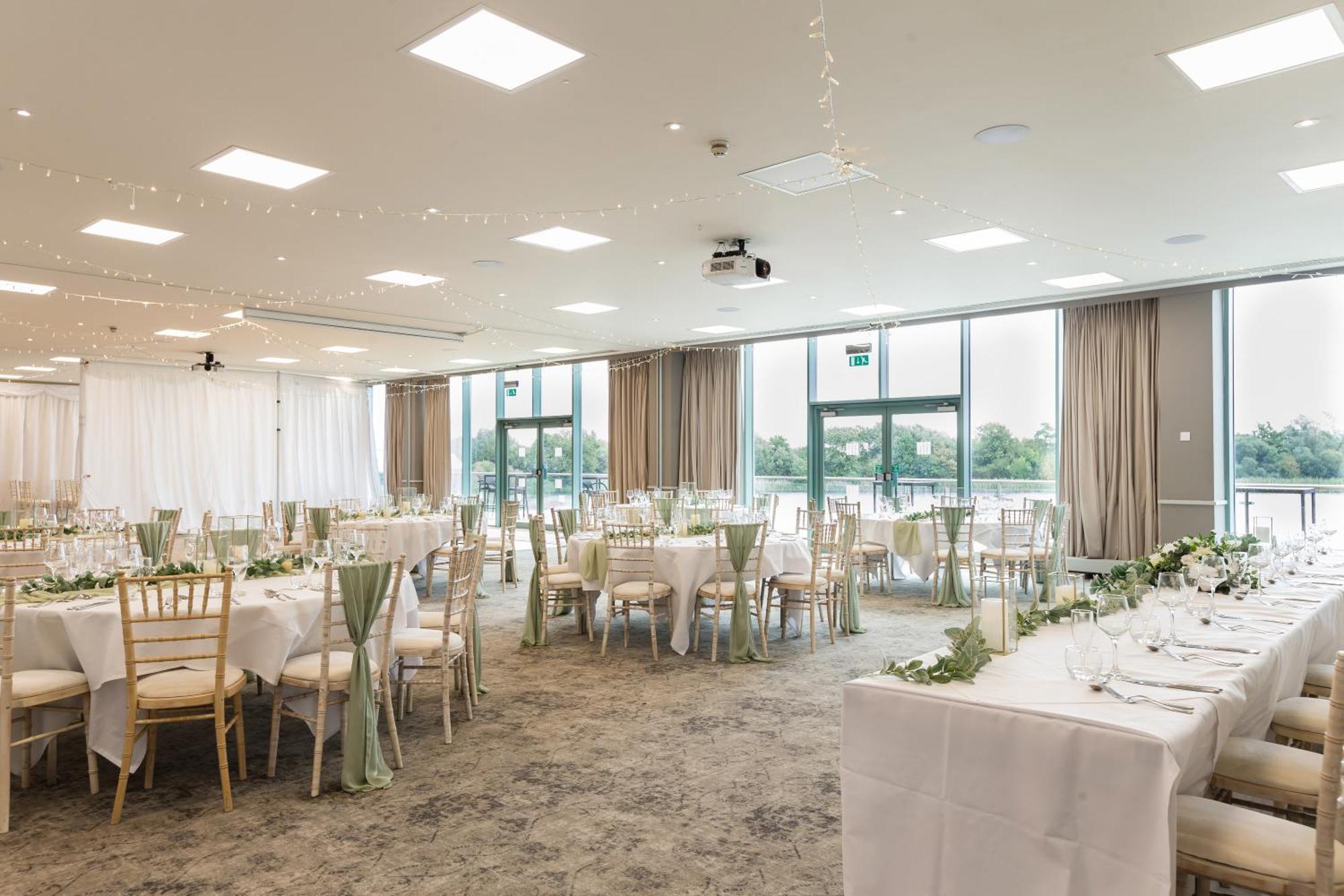 De Vere Cotswold Water Park South Cerney Exterior photo