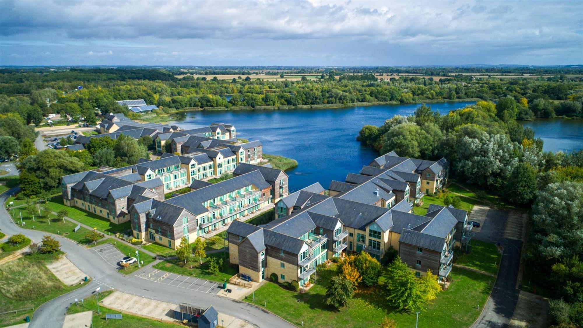 De Vere Cotswold Water Park South Cerney Exterior photo