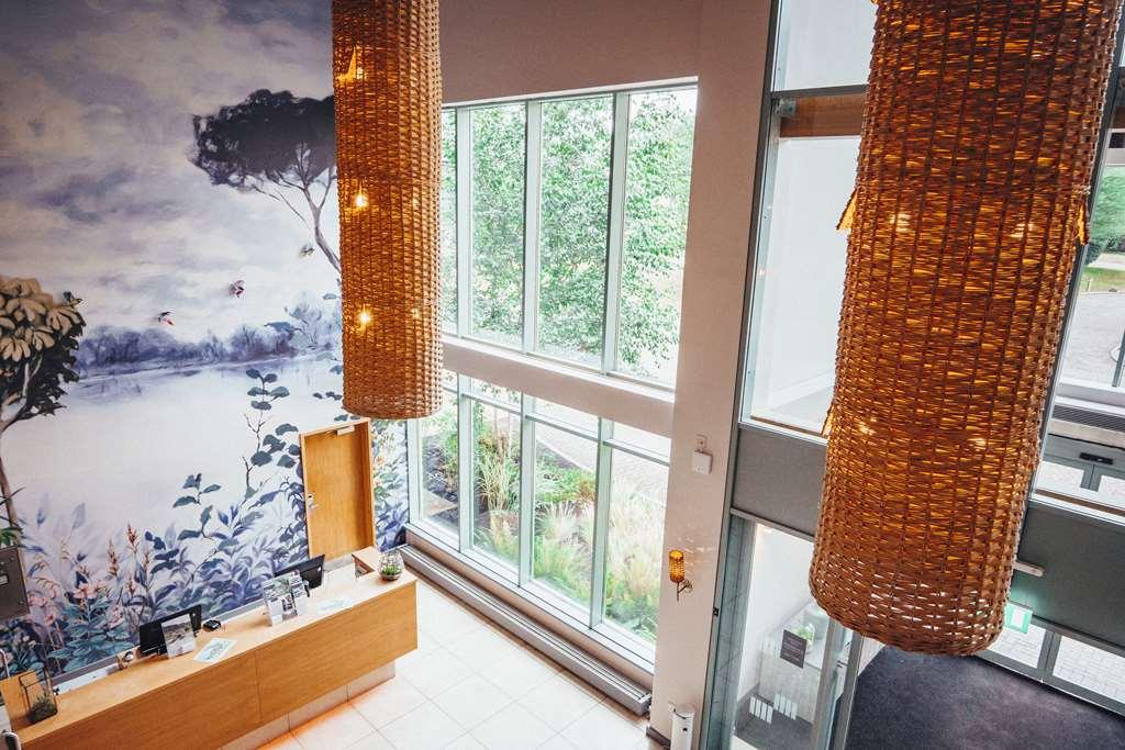 De Vere Cotswold Water Park South Cerney Interior photo